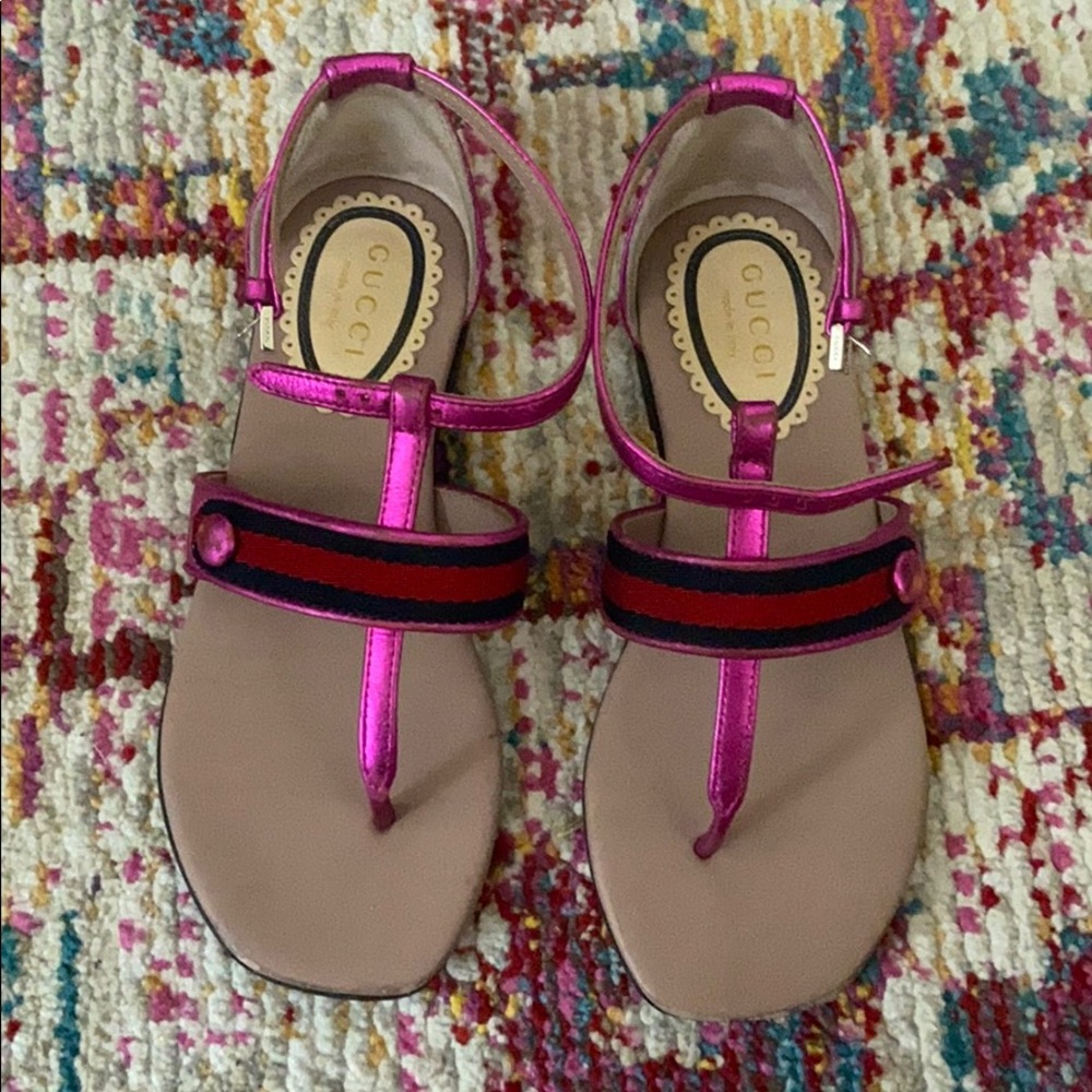 Beautiful pink Gucci Sandels